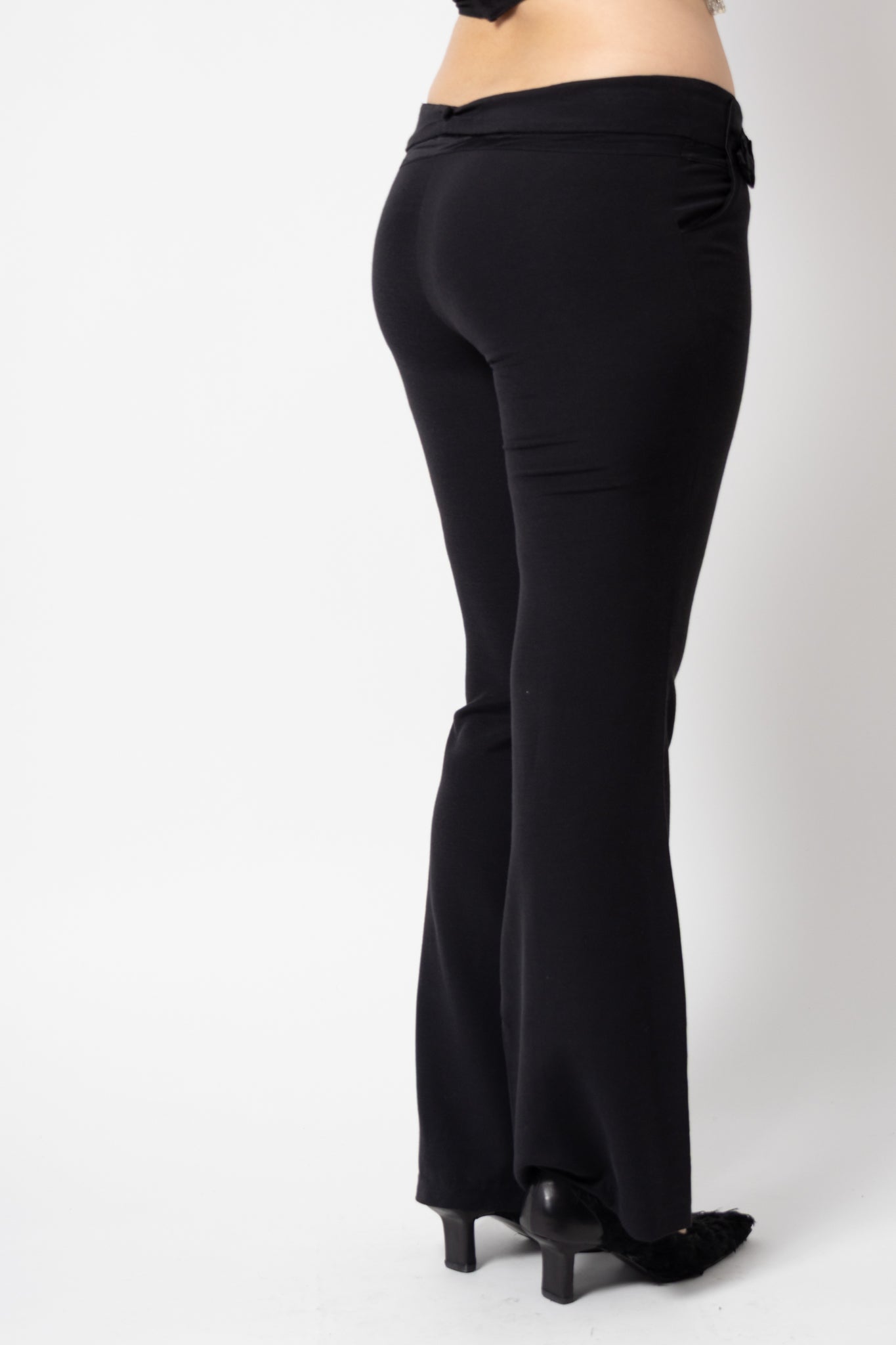 Pantalon en soie bootcut taille basse Chine Belgian design