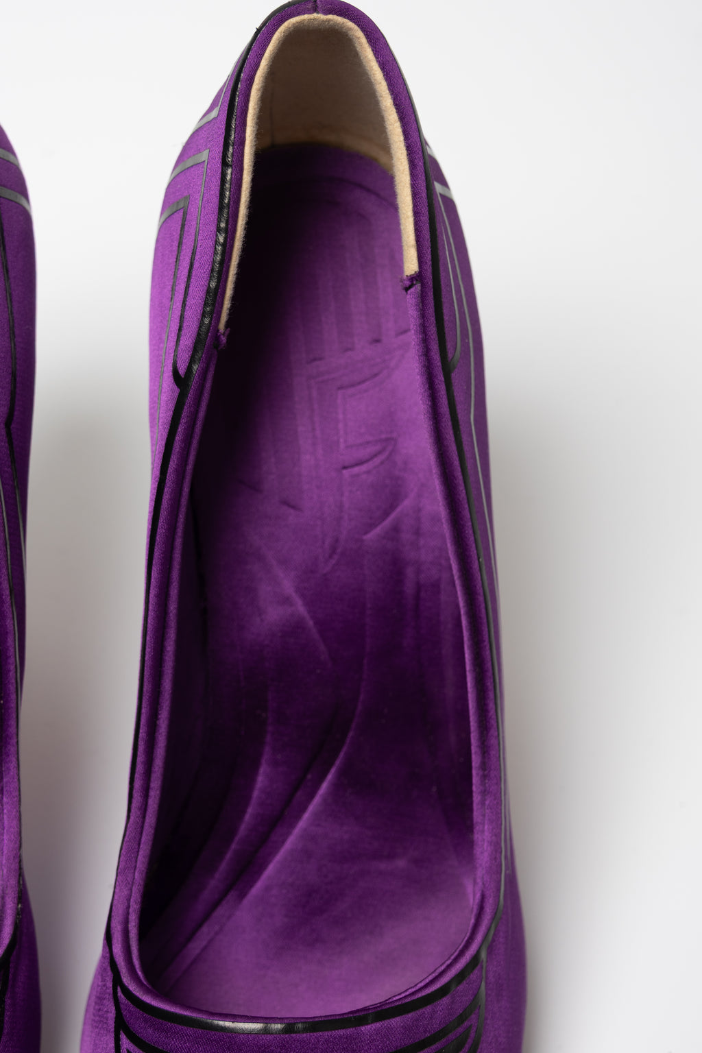 Escarpins satin violet Fendi - seconde main créateurs