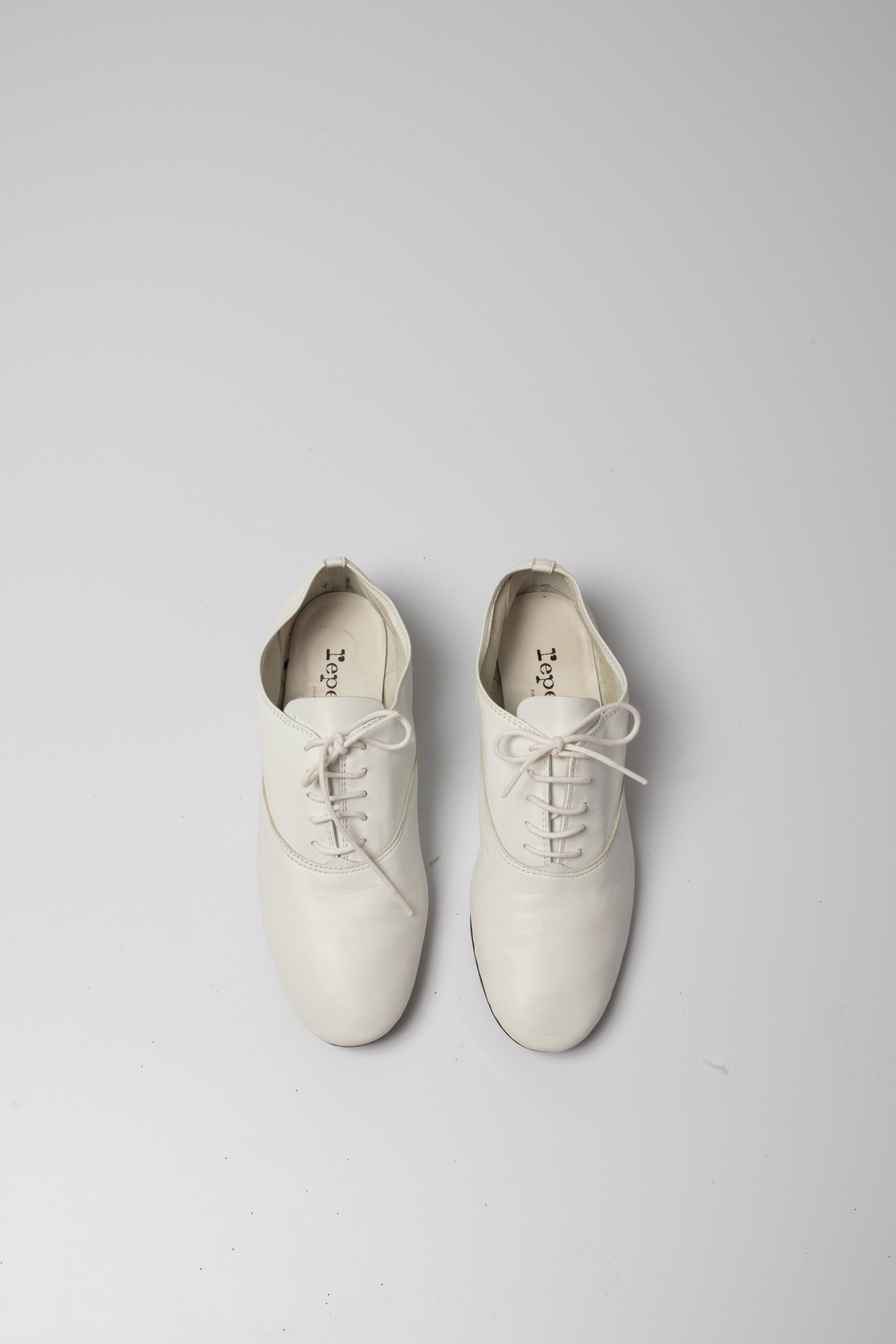 Derbies cuir blanc Repetto Zizi talon bois seconde main - pointure 38